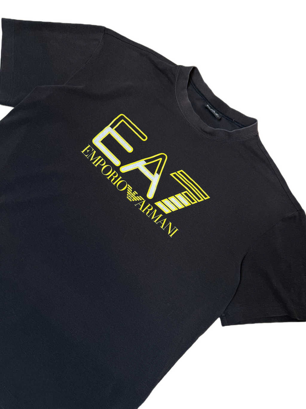Armani Tee (L)